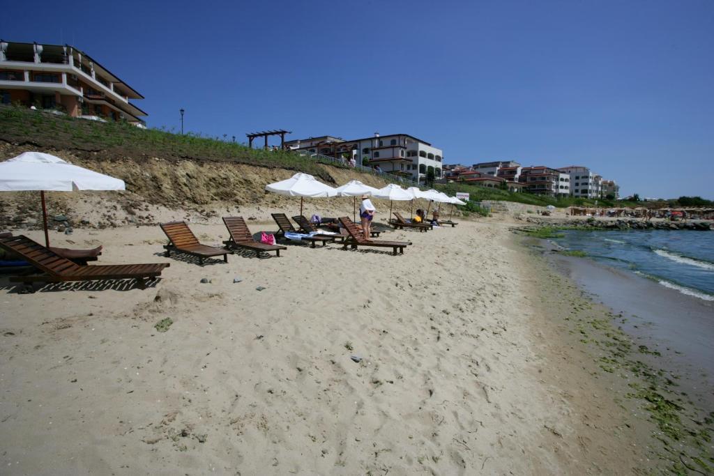 Paradise Dreams Apartcomplex Свети-Влас Экстерьер фото