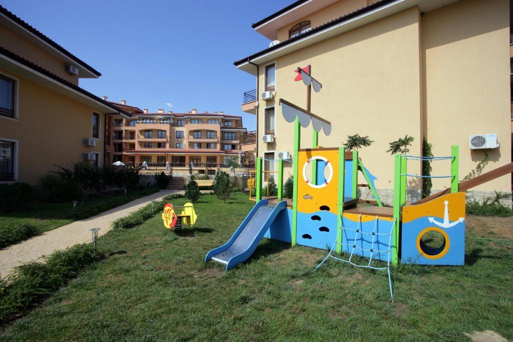 Paradise Dreams Apartcomplex Свети-Влас Экстерьер фото